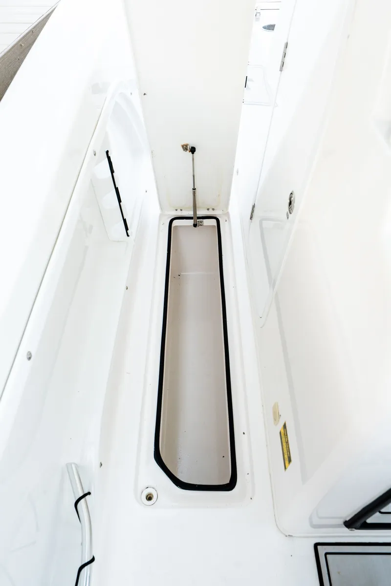 Slide: The Image of Twin Vee 260 GFX CC 2023 - 50