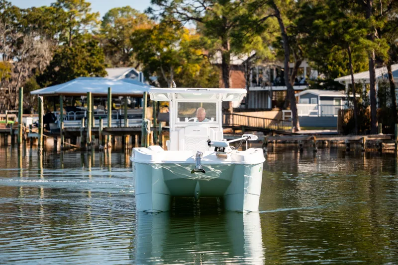 Slide: The Image of Twin Vee 260 GFX CC 2023 - 70