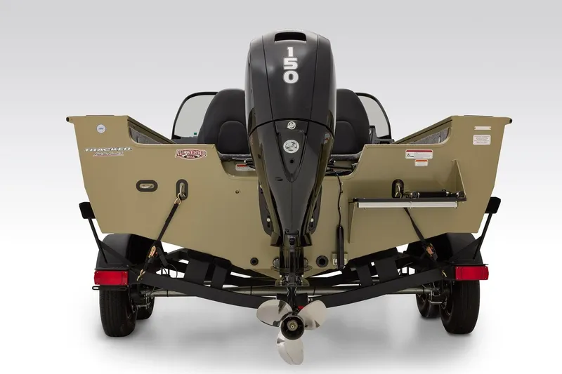 Slide: The Image of Tracker Targa V-18 Combo 2026 - 69