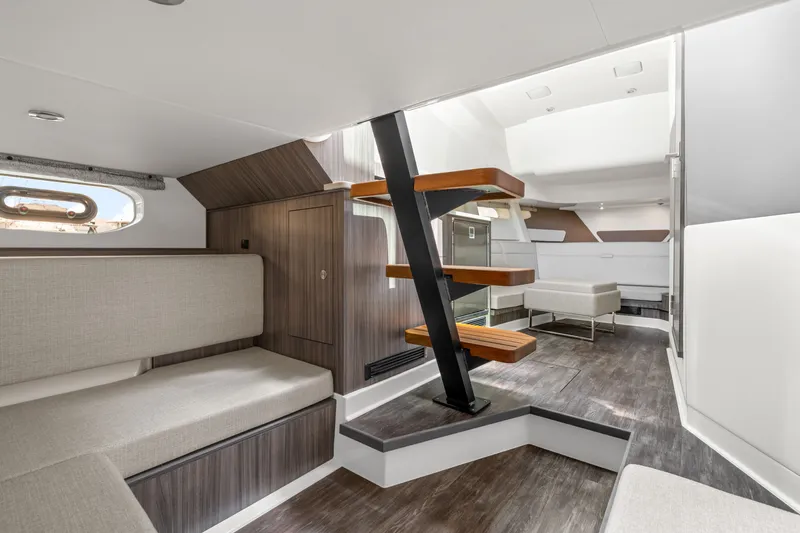 Slide: The Image of Sea Ray Sundancer 370 Outboard 2026 - 33