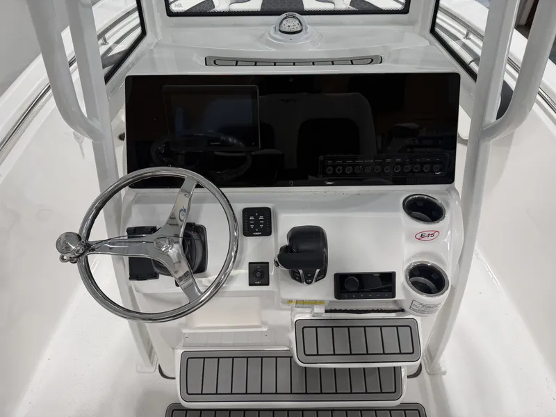 Slide: The Image of Tidewater 220 LXF 2026 - 5