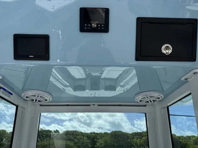 Slide: The Image of Wellcraft 223 Fisherman 2026 - 11