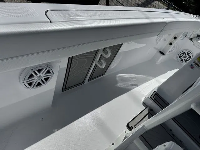 Slide: The Image of Wellcraft 223 Fisherman 2026 - 13