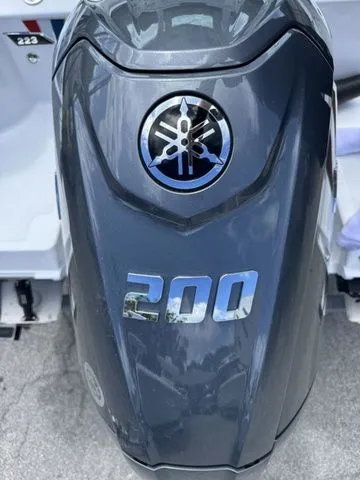 Slide: The Image of Wellcraft 223 Fisherman 2026 - 29