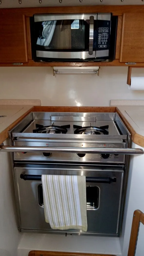 Slide: The Image of Catalina 320 2000 - 10