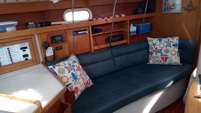 Slide: The Image of Catalina 320 2000 - 13