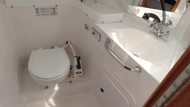 Slide: The Image of Catalina 320 2000 - 19