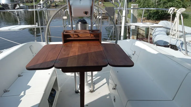 Slide: The Image of Catalina 320 2000 - 23