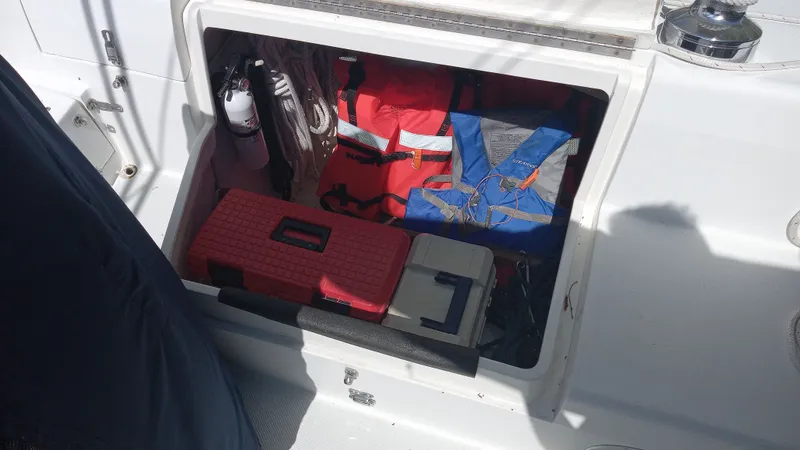 Slide: The Image of Catalina 320 2000 - 26