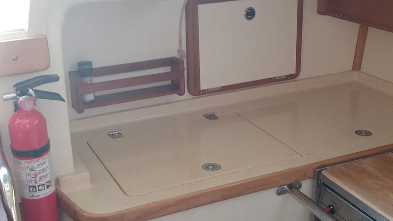 Slide: The Image of Catalina 320 2000 - 9