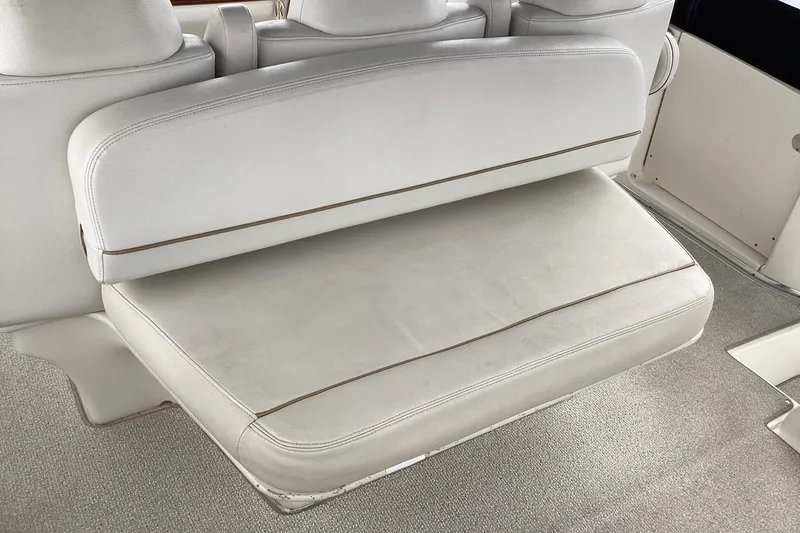 Slide: The Image of Raymarine C80 navigation display on 2006 Silverton 38 Sport Bridge yacht. - 9