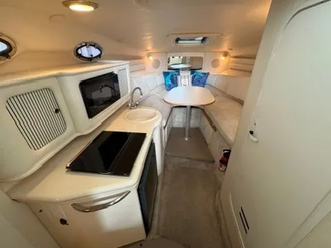 Slide: The Image of Interior of a 2000 Sea Ray Sundancer 260 yacht. - 5