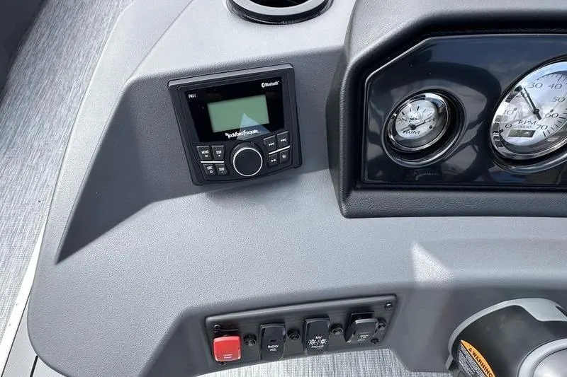 Slide: The Image of Dashboard of 2026 Bennington S Swingback 22 SSB with controls and gauges. - 21