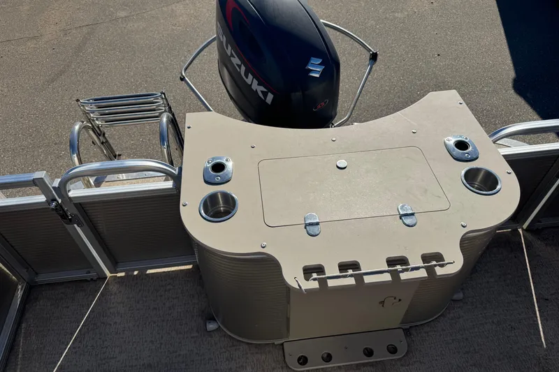 Slide: The Image of 2019 Avalon Catalina Rear Fish boat with Suzuki motor and fishing station. - 11