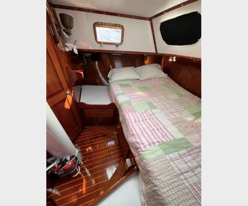 Slide: The Image of Gulfstar 50 1978 - 24