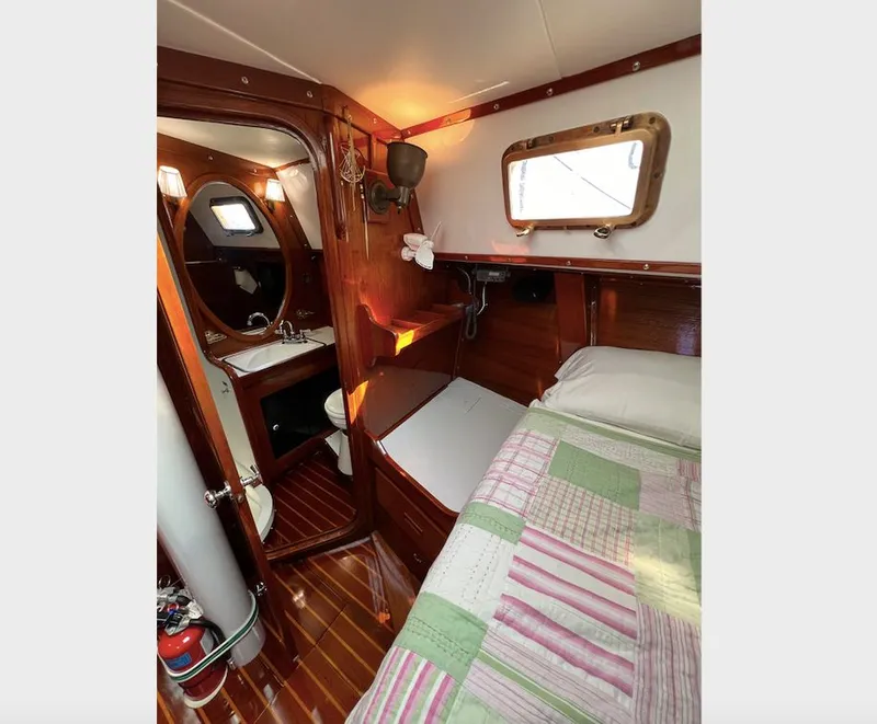 Slide: The Image of Gulfstar 50 1978 - 25