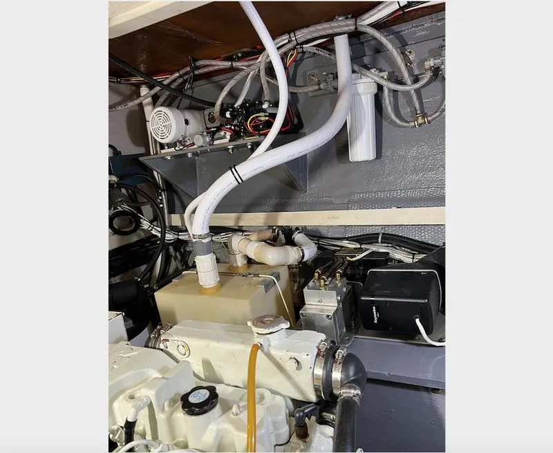 Slide: The Image of Gulfstar 50 1978 - 37