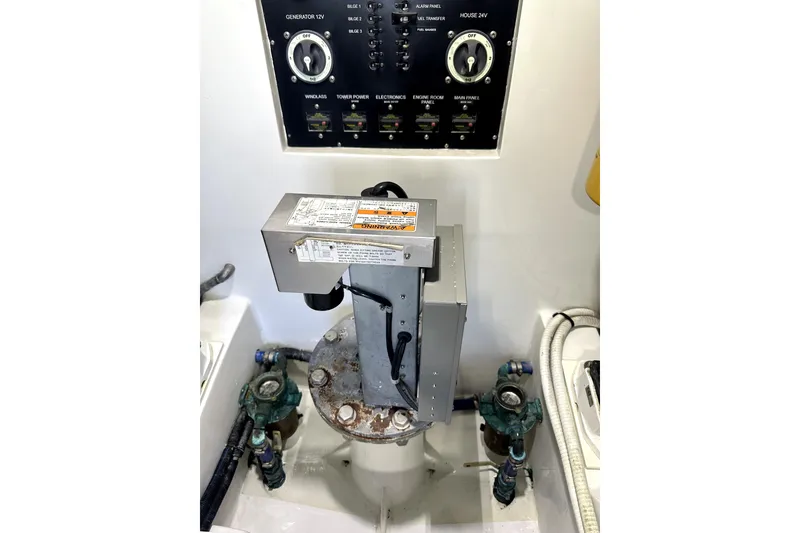 Slide: The Image of Cabo 45 Express 1997 - 91