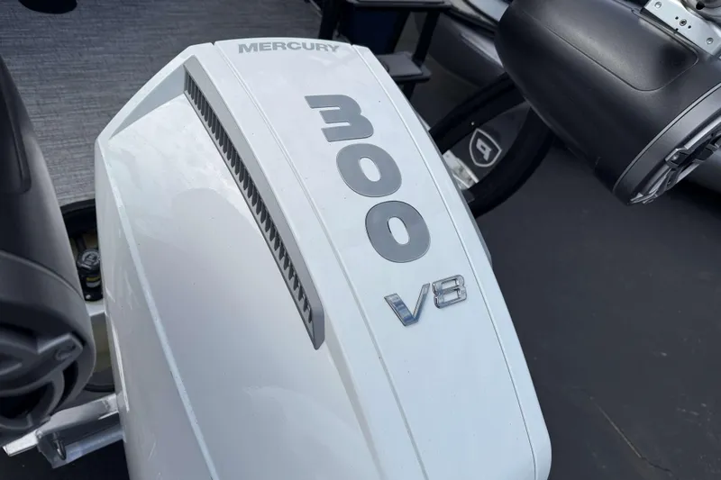 Slide: The Image of Mercury 300 V8 engine on 2025 Premier 250 Solaris Upper Deck - CL boat. - 24