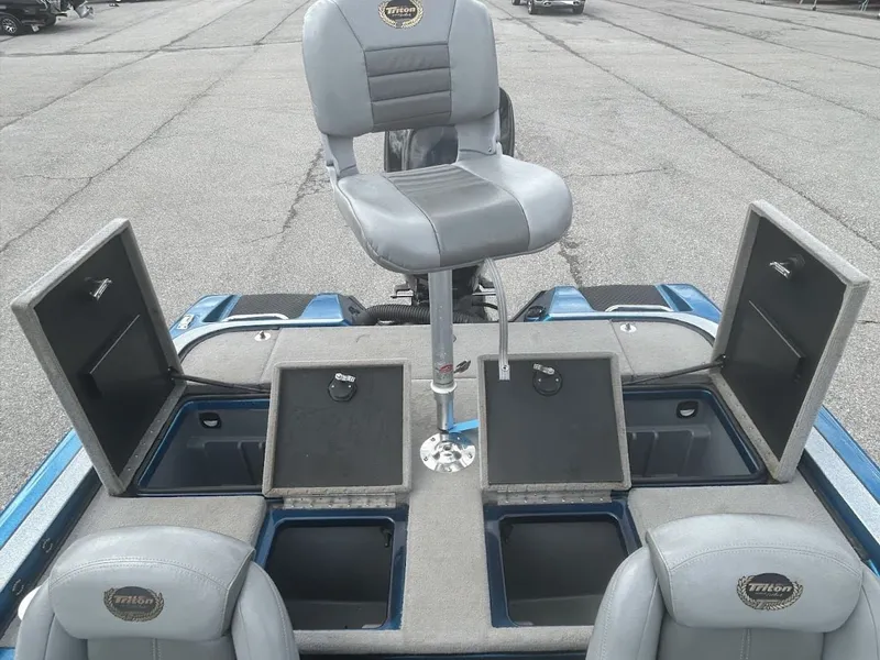 Slide: The Image of Triton 20 X2 2008 - 12