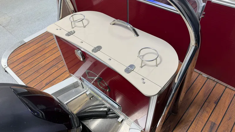Slide: The Image of Avalon 2585 Catalina ENT 2018 - 13