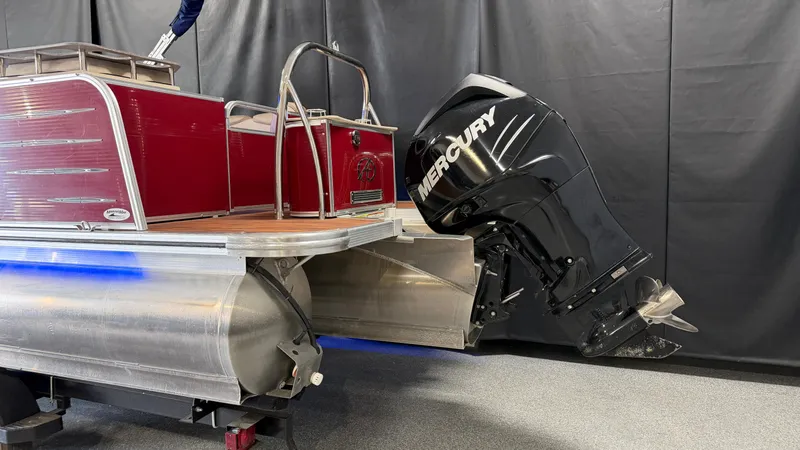 Slide: The Image of Avalon 2585 Catalina ENT 2018 - 7