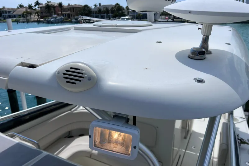 Slide: The Image of 2005 Hydra-Sports Vector 3300 VX boat detail with light and speaker on deck. - 69