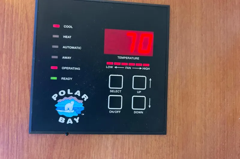 Slide: The Image of Polar Bay temperature control panel on 2005 Hydra-Sports Vector 3300 VX boat. - 93