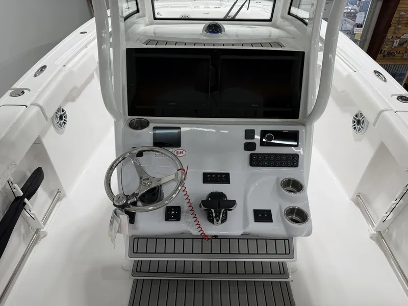 Slide: The Image of Tidewater 282 CC Adventure 2026 - 5