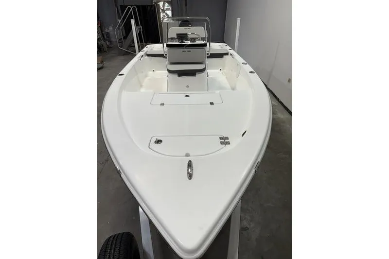 Slide: The Image of 2026 Sea Pro 172 Bay boat, white deck, sleek design, indoor display. - 15