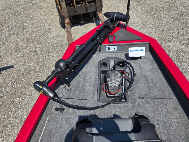 Slide: The Image of Tracker Pro Team 190 boat 2025 with Lowrance electronics. - 10