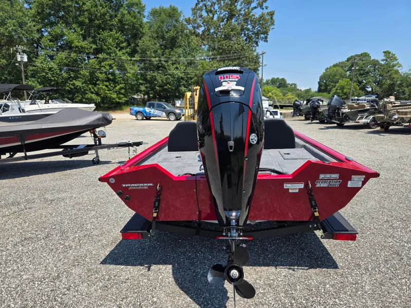 Slide: The Image of Red 2025 Tracker Pro Team 190 boat with Mercury engine. - 5
