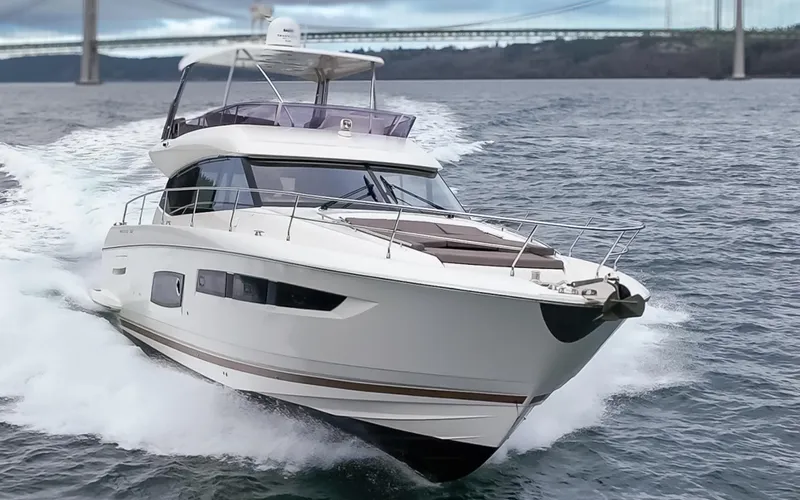 Slide: The Image of Prestige 560 2017 - 70