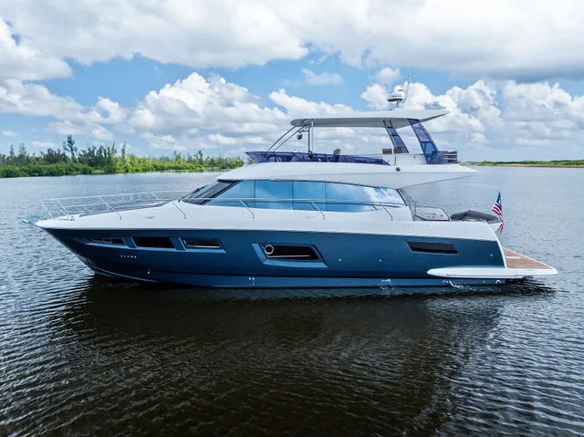 Slide: The Image of Prestige 560 2017 - 75