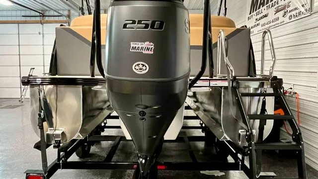 Slide: The Image of Landau Island Breeze 25C Sport Rear Lounge - ORDER NOW 2026 - 16