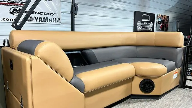 Slide: The Image of Landau Island Breeze 25C Sport Rear Lounge - ORDER NOW 2026 - 8