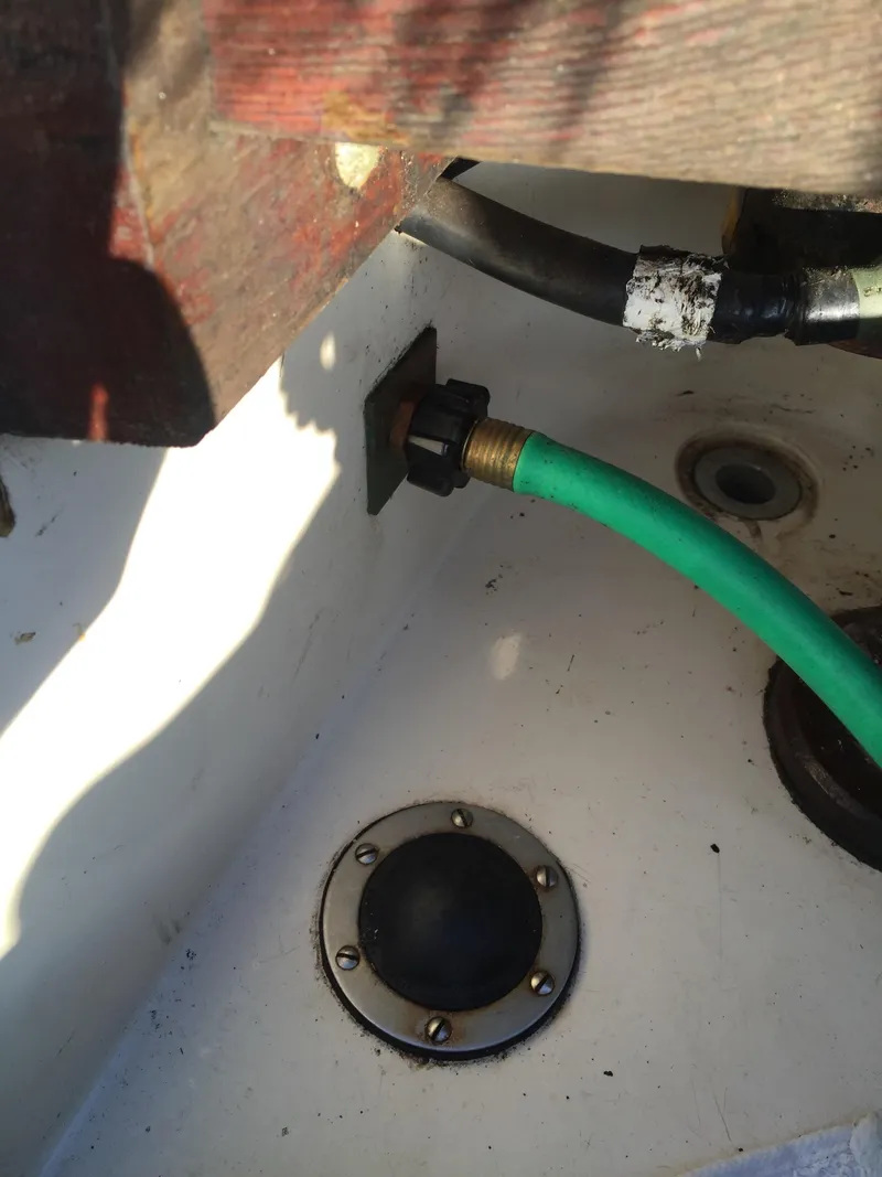 Slide: The Image of Wash down & Electric Windless Switch - 16