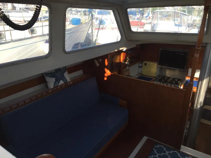 Slide: The Image of Port Salon - 40