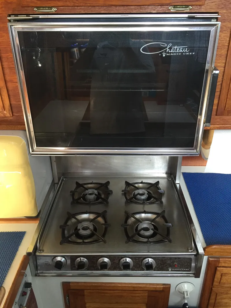 Slide: The Image of 4 Burner Stove & Oven - 58