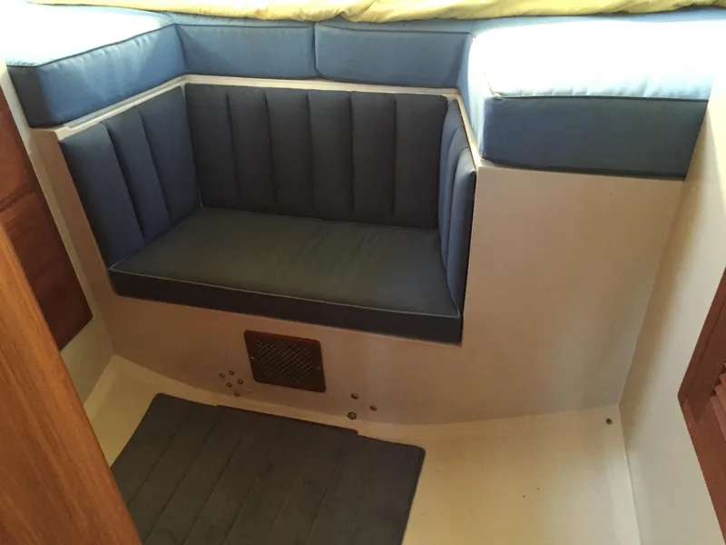 Slide: The Image of Aft Stateroom Bench Seat - 77