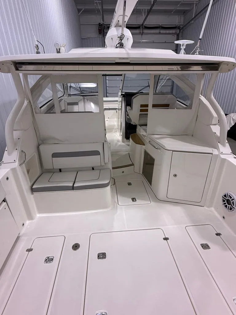 Slide: The Image of Pursuit DC 365 Dual Console 2022 - 5