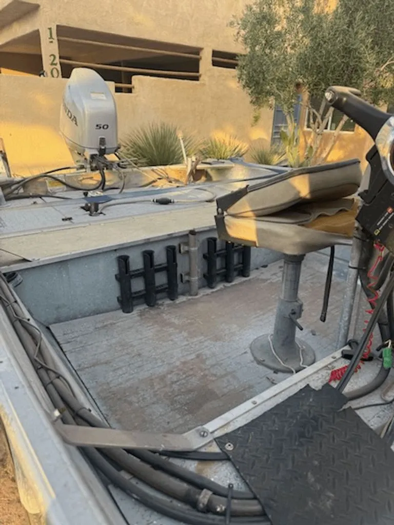 Slide: The Image of Clovis Fabrication Westcoaster Bayrunner 1983 - 4