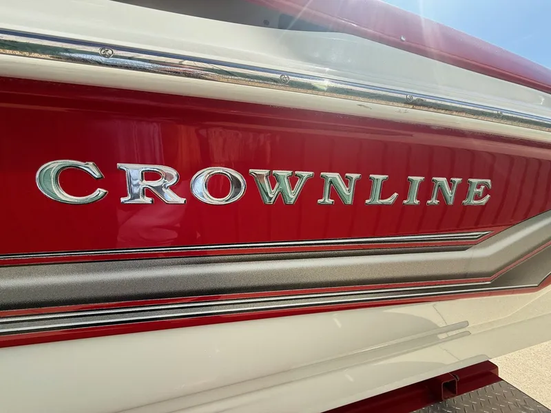 Slide: The Image of Crownline Boats 216 LS 2005 - 5