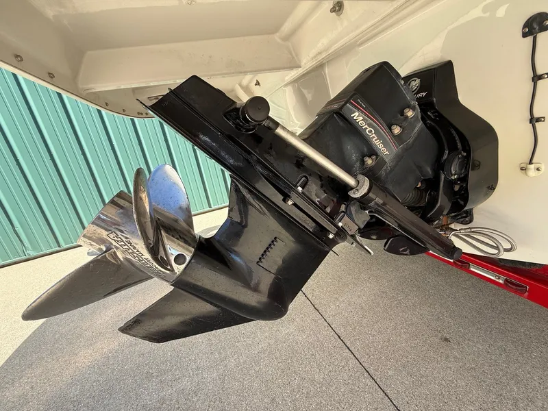 Slide: The Image of Crownline Boats 216 LS 2005 - 6