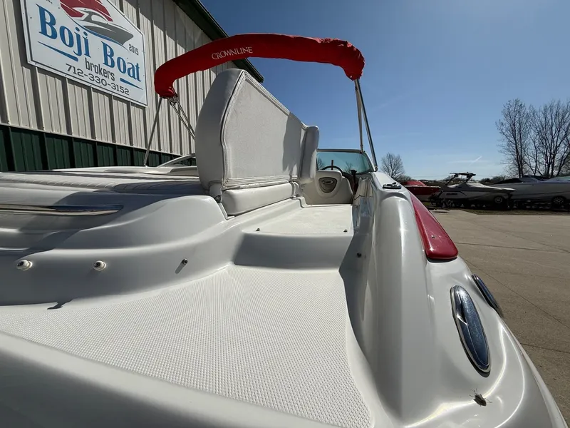 Slide: The Image of Crownline Boats 216 LS 2005 - 8