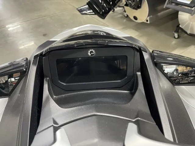 Slide: The Image of Sea-Doo GTX 2024 - 7