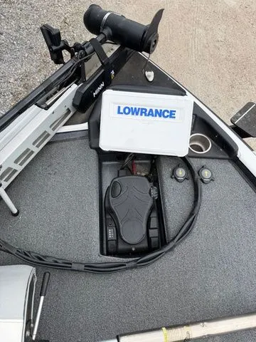 Slide: The Image of Phoenix Bass Boat 721 ProXP 2023 - 5