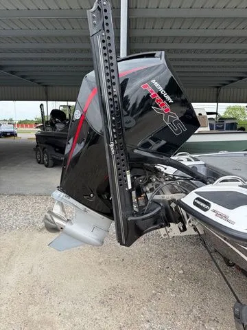 Slide: The Image of Phoenix Bass Boat 721 ProXP 2023 - 6