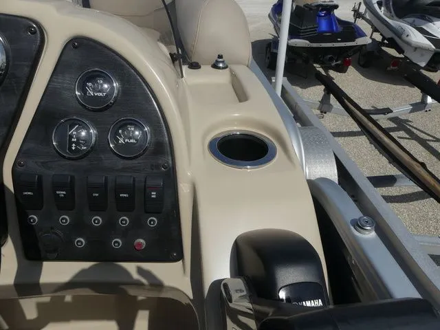 Slide: The Image of Sweetwater SW 1880 2016 - 20