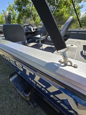 Slide: The Image of Crestliner 1650 Fish Hawk 2016 - 20